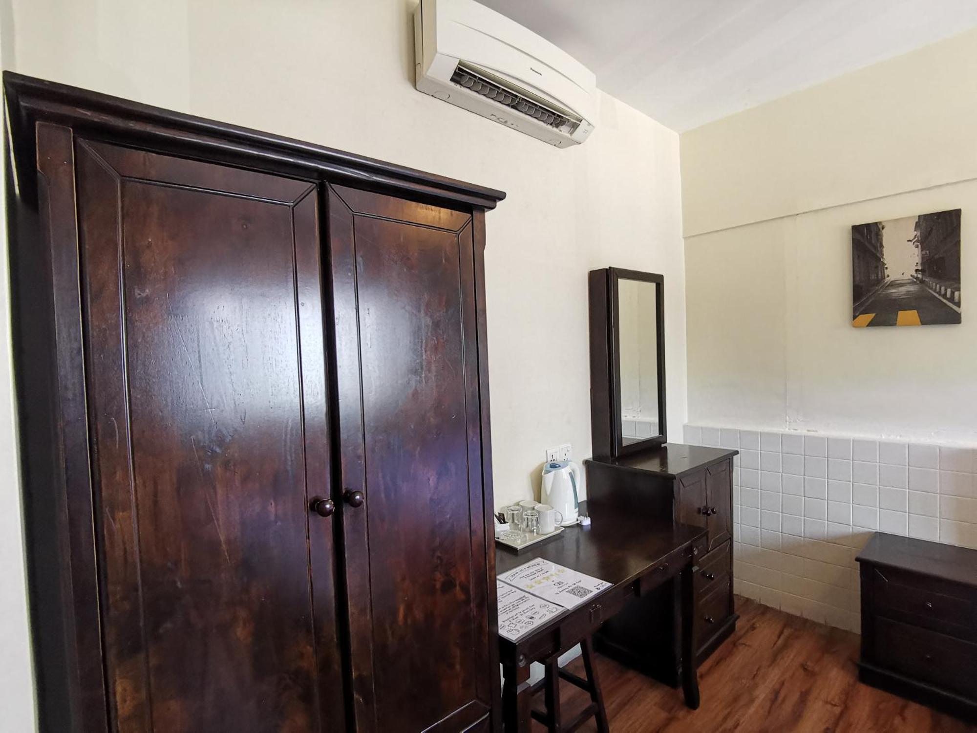 8 Boutique By The Sea Hotel Tanjung Tokong Kültér fotó