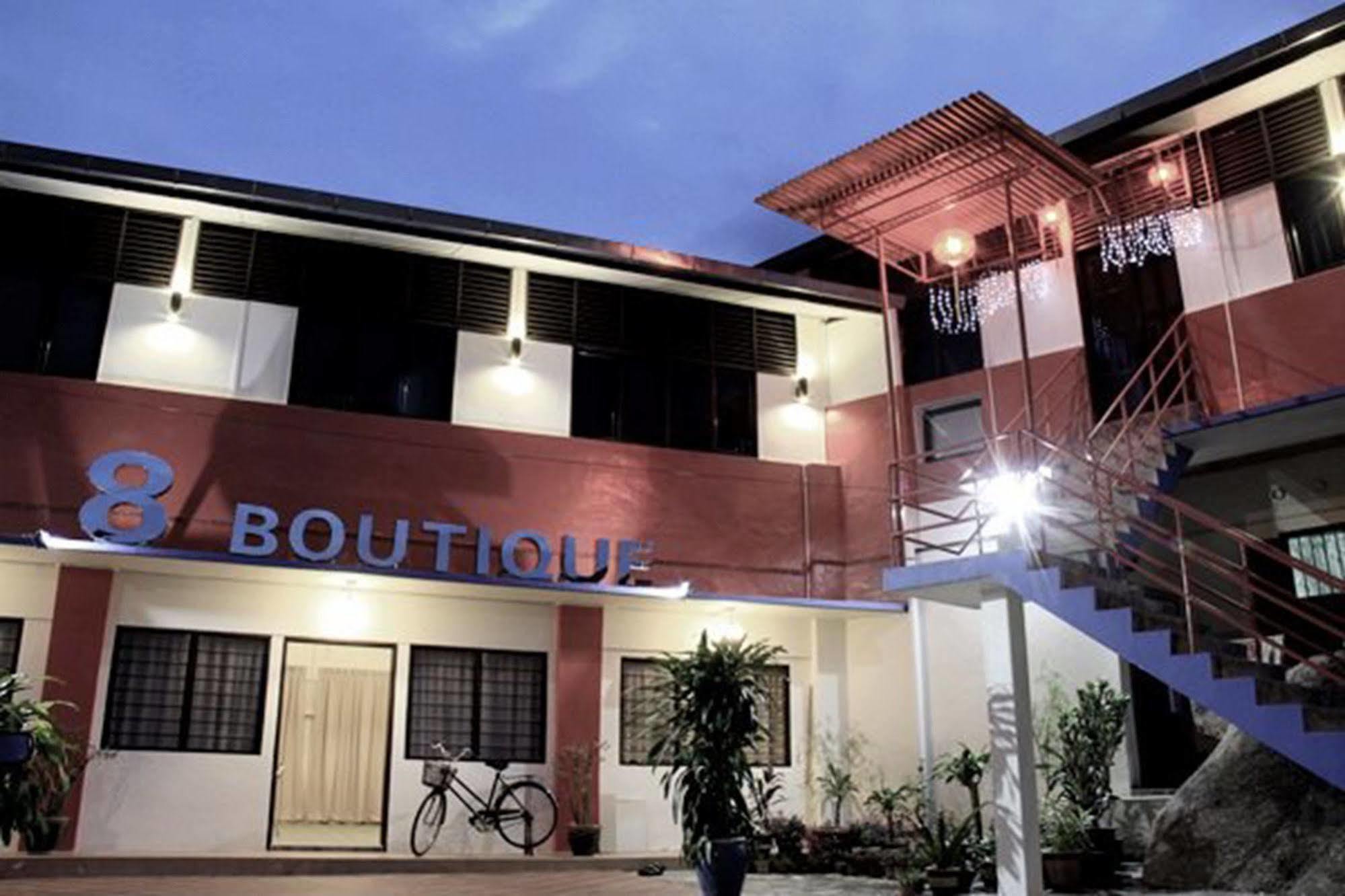 8 Boutique By The Sea Hotel Tanjung Tokong Kültér fotó