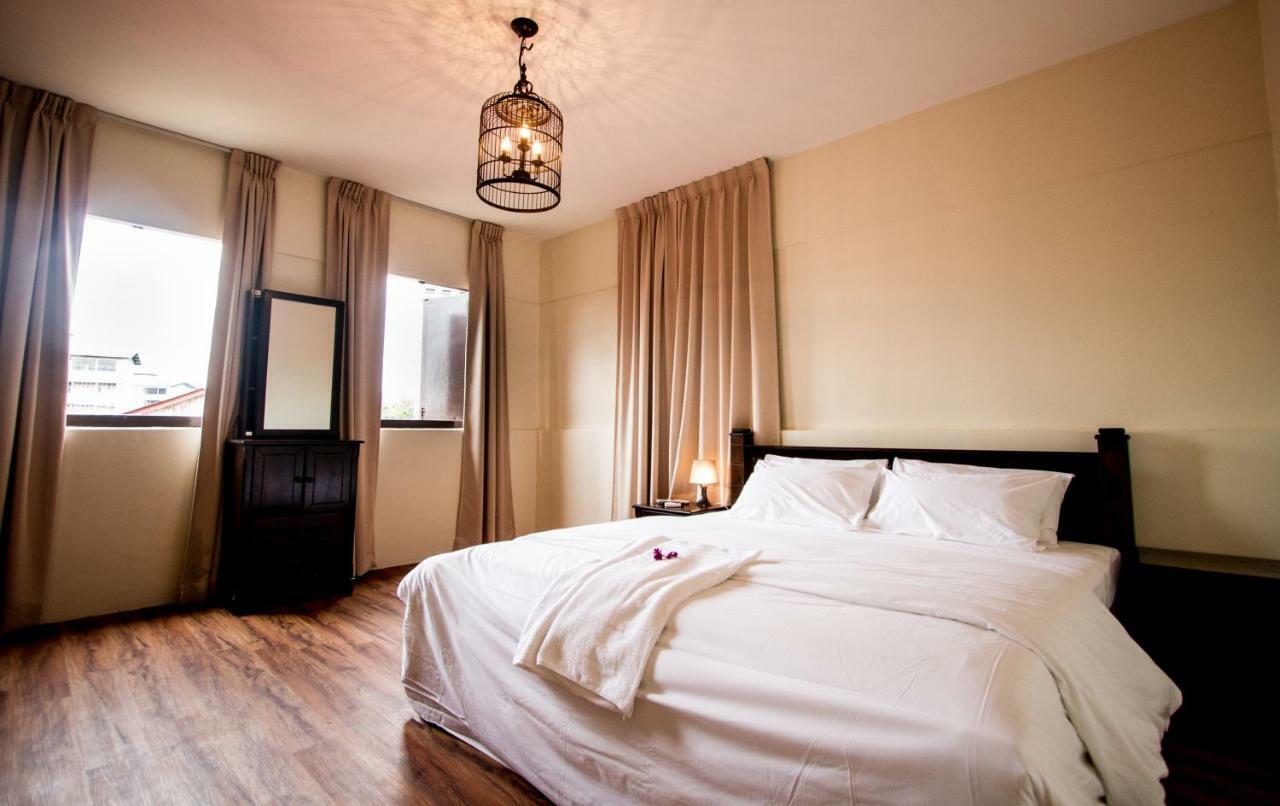 8 Boutique By The Sea Hotel Tanjung Tokong Kültér fotó